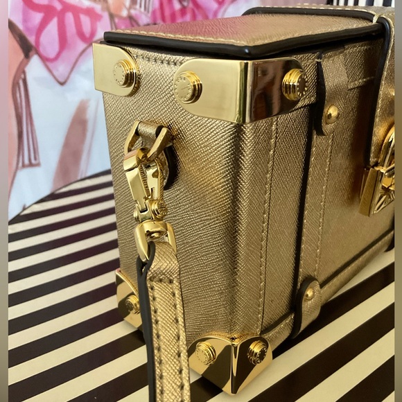 Like New Henri Bendel West 57th Mini Trunk Clutch - Picture 5 of 16